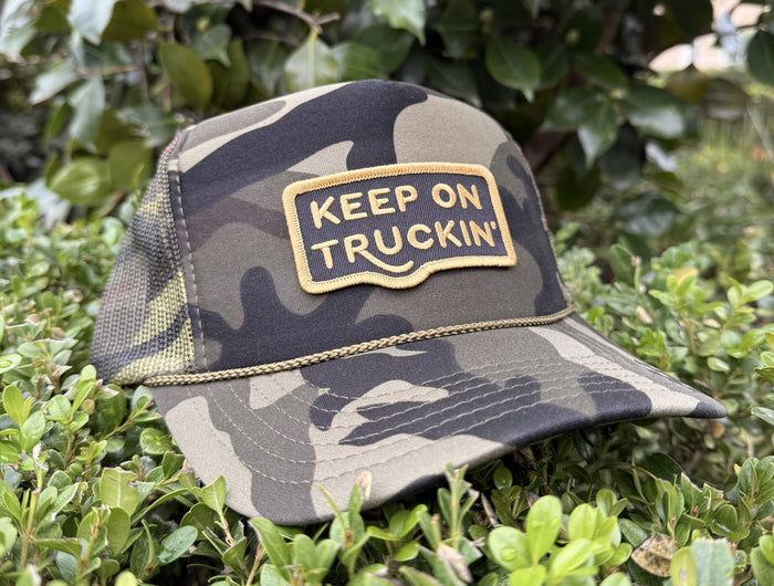 <p>XCLUSIVE BAGS</p><h2>Where luxury meets<br/>art and bags.</h2>